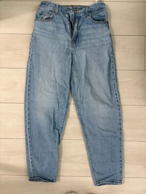 Levi's Light Blue High-Rise Straight Leg Jeans